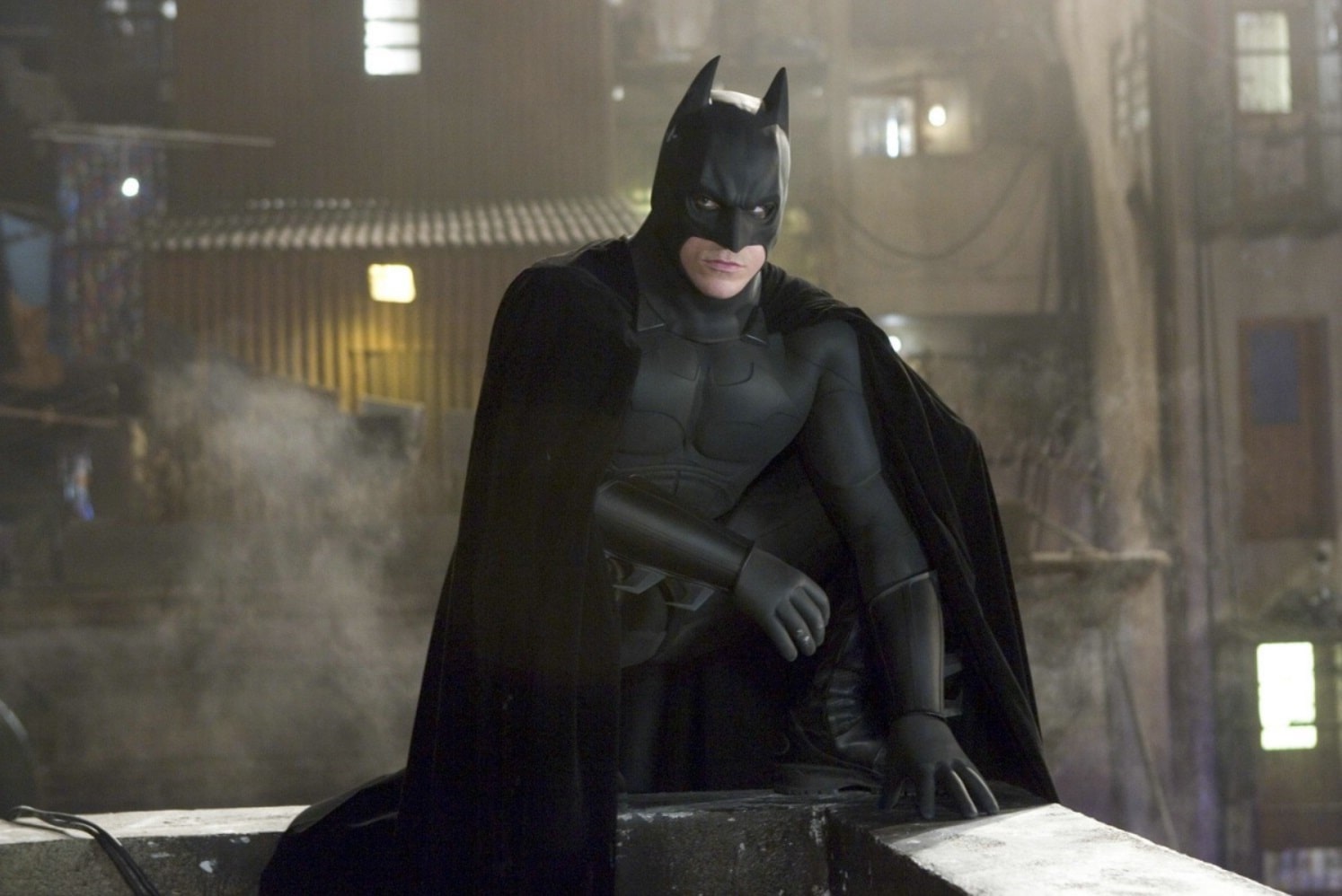 Бэтмен: начало / Batman Begins (2005): кадр из фильма