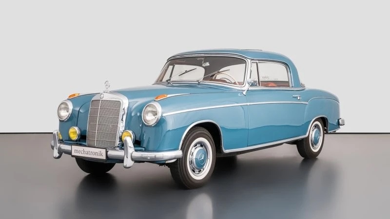 Редкое купе Mercedes-Benz 1960 года выпуска и соответствующий прицеп выставили на продажу (20 фото)11