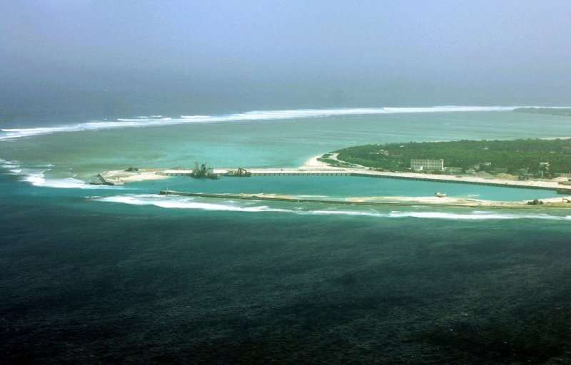Зачем Китай активно строит искусственные острова?3