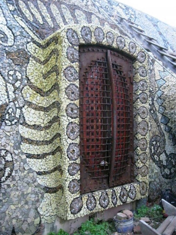 Как в Подмосковье появился дом, в котором все выполнено из мозаики5