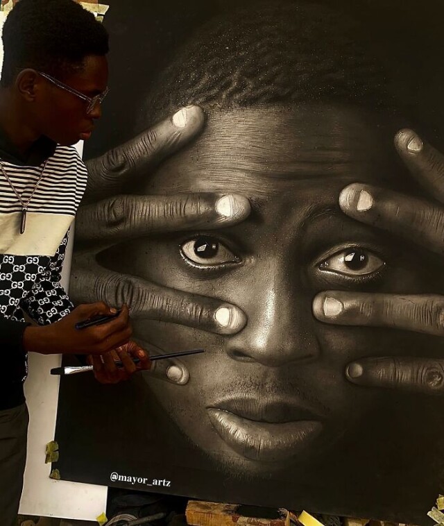 Реалистичные угольные портреты нигерийского художника (18 фото)3