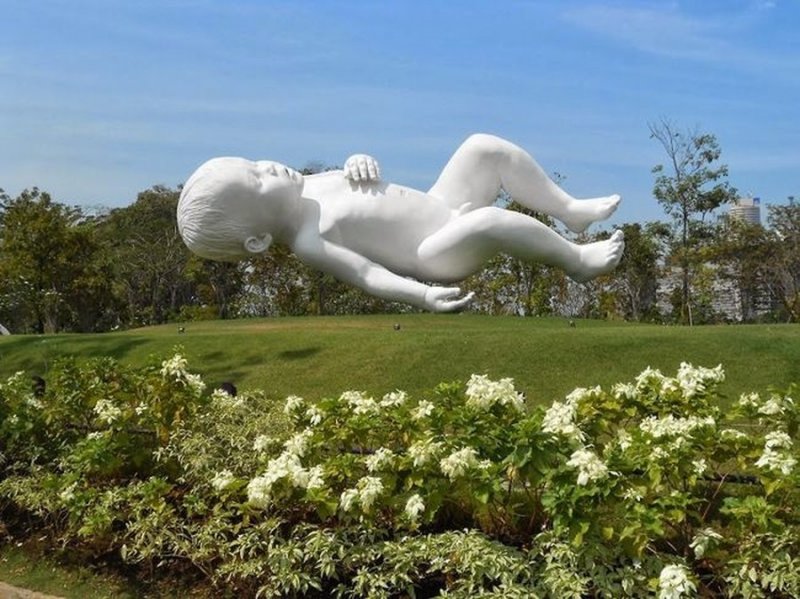 20 скульптур, бросающих вызов гравитации16