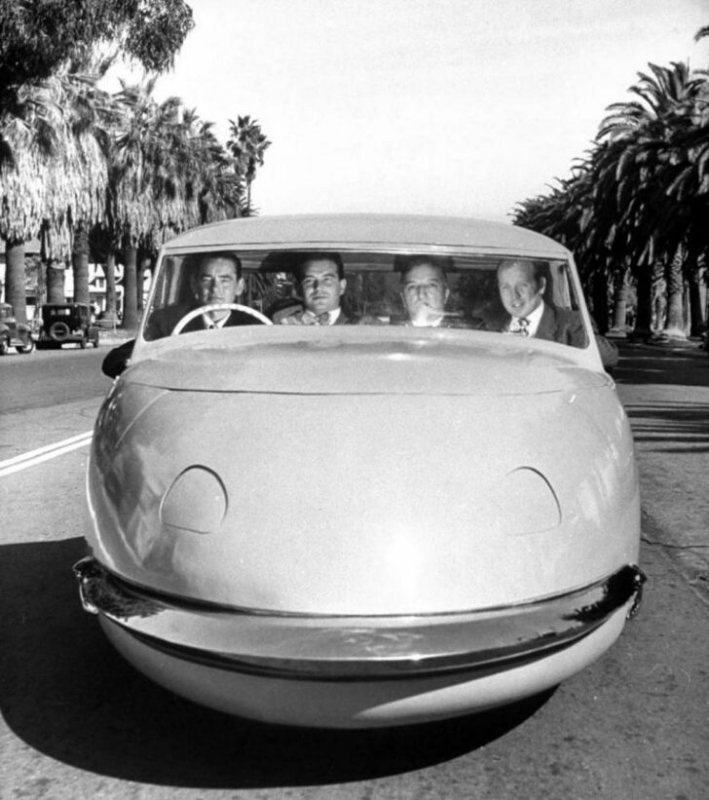 Davis Divan — уникальный концептуальный автомобиль 1940-х годов11