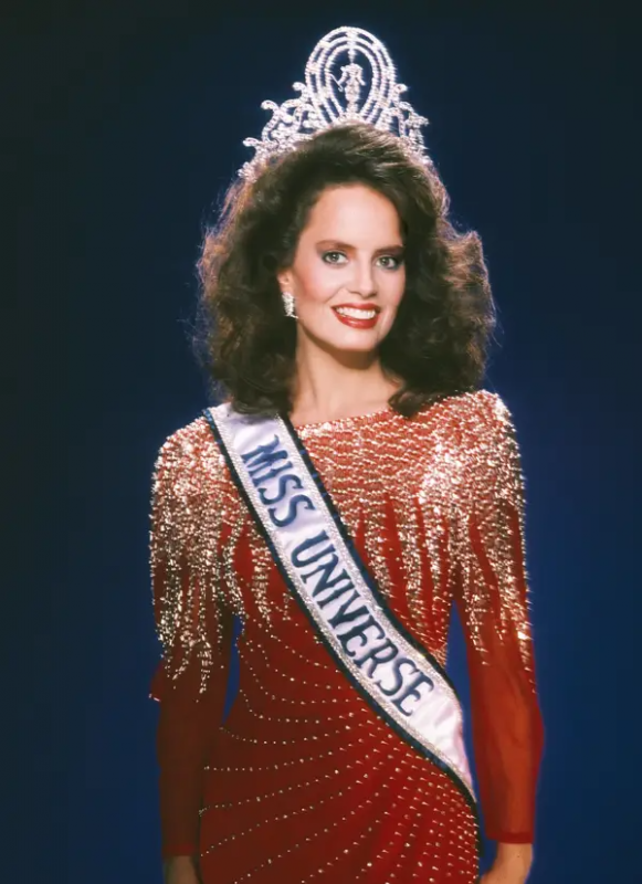 Каждый год в мире выбирают «Мисс Вселенную» — вот 71 победитель с 1952 года35