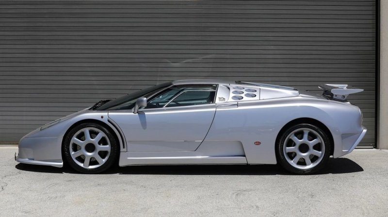 Ультра-редкий Bugatti EB110 Super Sport 1994 года выпуска1